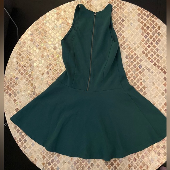 Short Green Dress with High Neck- A&F- Size S - Picture 5 of 5